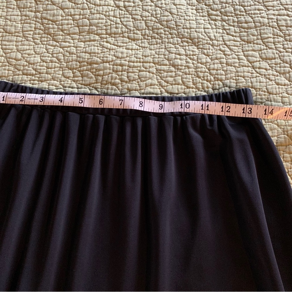 Black Skirt with Elastic Waist * PL - Picture 4 of 8